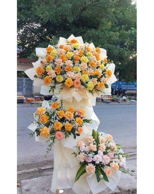 Kệ hoa khai trương tone cam