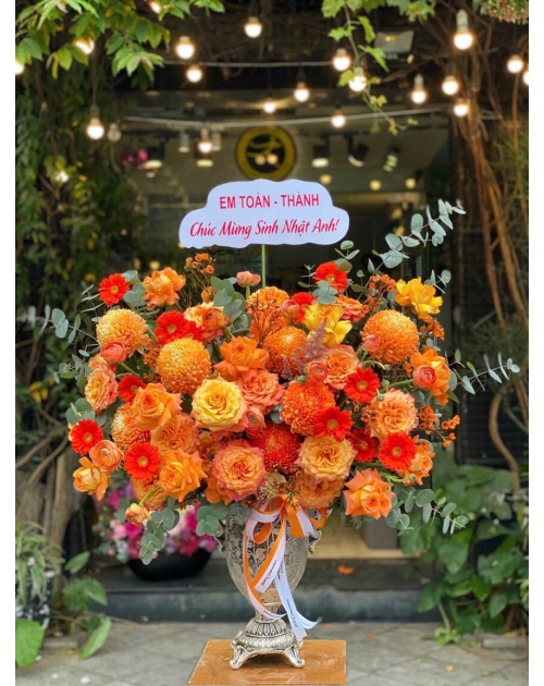 Bình hoa hiện đại 