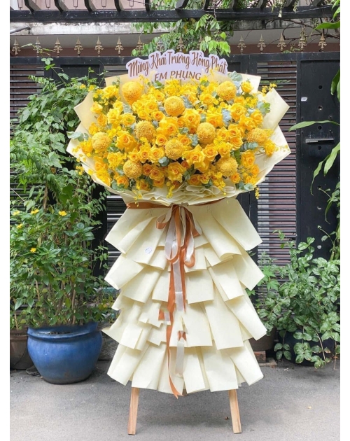 Kệ khai trương màu vàng sang trọng 