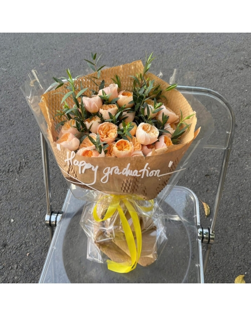 Bó hoa tone nâu cam tặng tốt nghiệp 