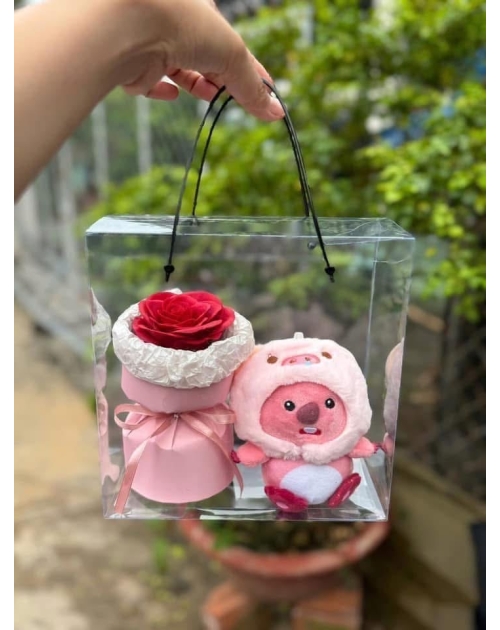Hộp hoa mica kem gấu 