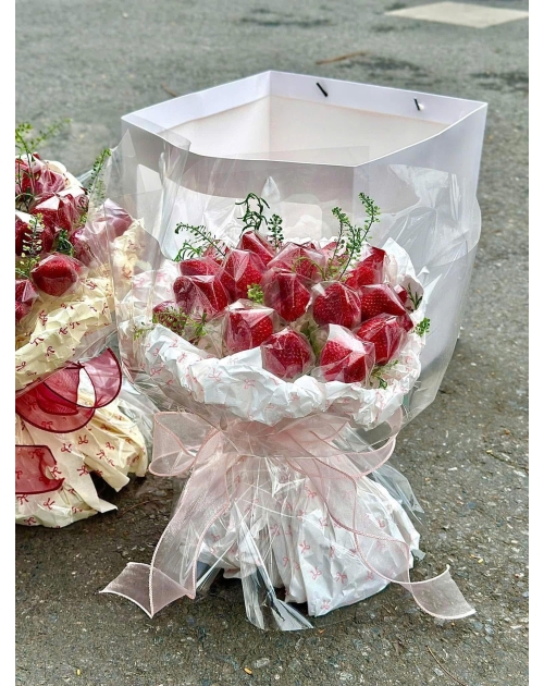 Bó hoa dâu Tây tại Thủ Đức , Dĩ an
