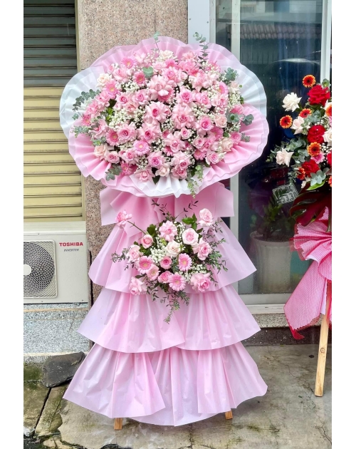 Kệ khai trương tone hồng  to cao 