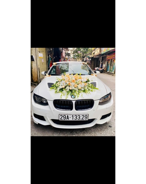 Xe hoa cưới Hồng vàng mix lan trắng 