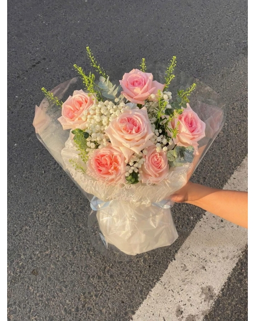 Bó hoa hồng tốt nghiệp nhỏ xinh