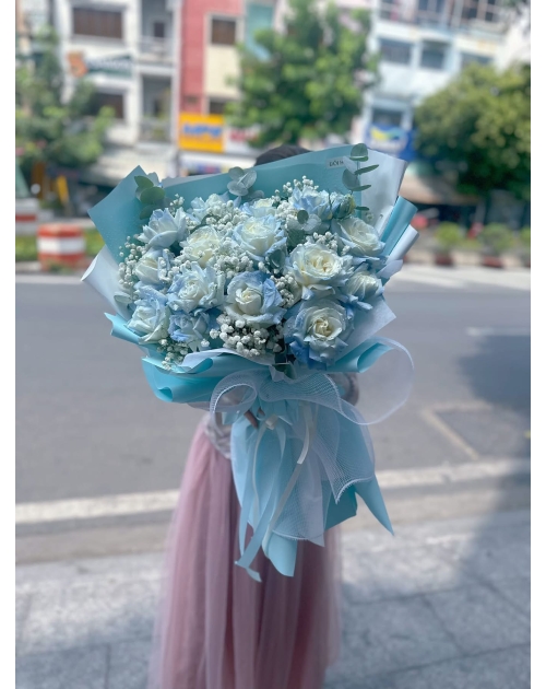 Bó hoa hồng tone xanh tặng sếp 