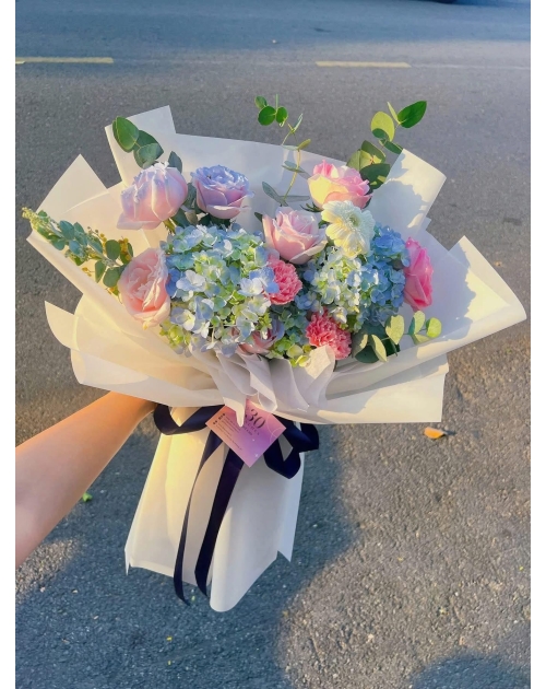 Bó hoa mix Cẩm Tú cầu 