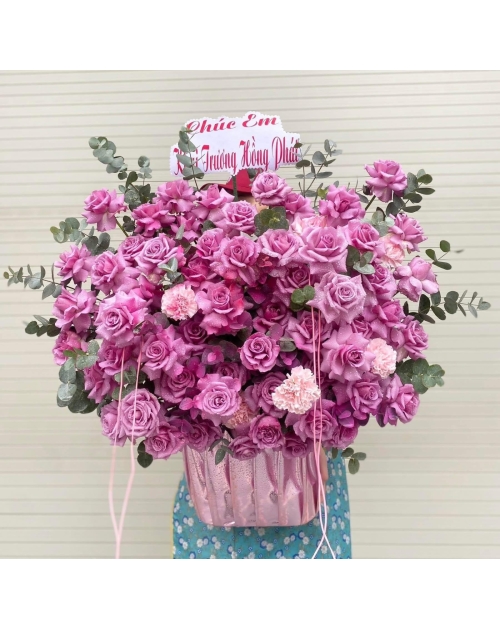 Giỏ hoa sinh nhật màu tím