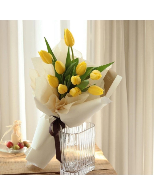 Bó hoa tulip vàng