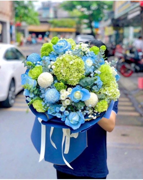 Bó hoa Cẩm Tú cầu tặng sếp nam