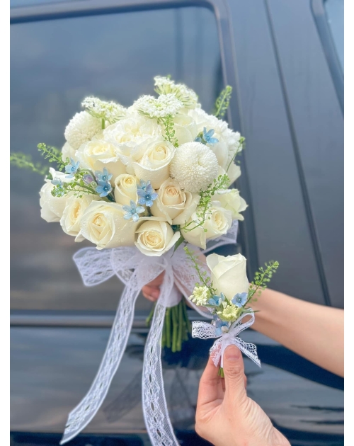 Bó hoa cưới mix hoa lam tinh 
