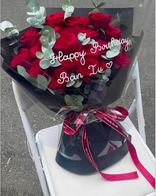 Bó hoa Hồng đỏ tỏ tình 
