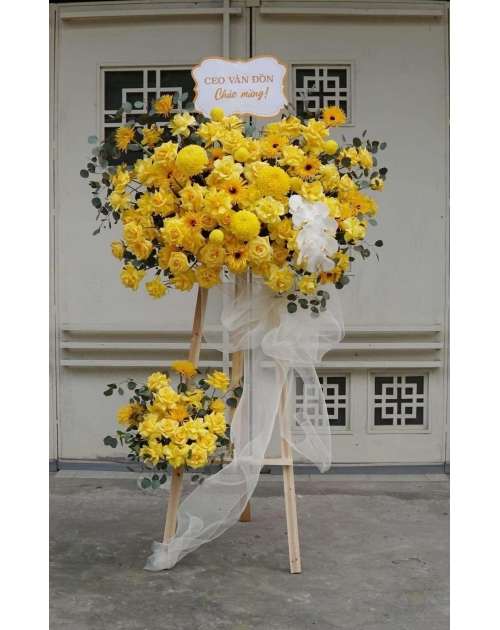 Kệ khai trương màu vàng to đẹp 