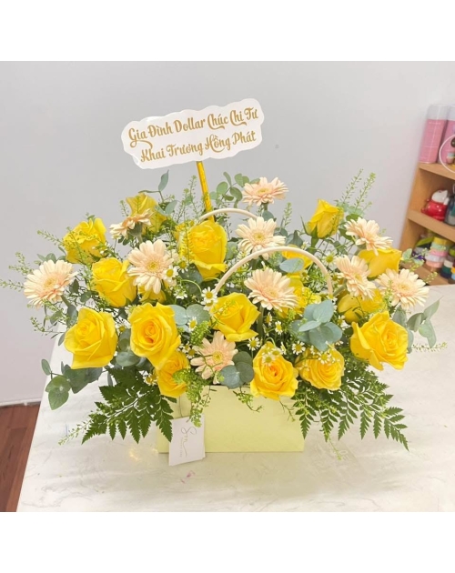Giỏ hoa Hồng vàng mix hoa đồng tiền 