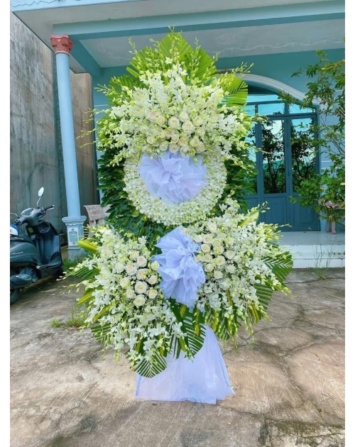 Kệ viếng 3 tầng tại Thủ Đức 