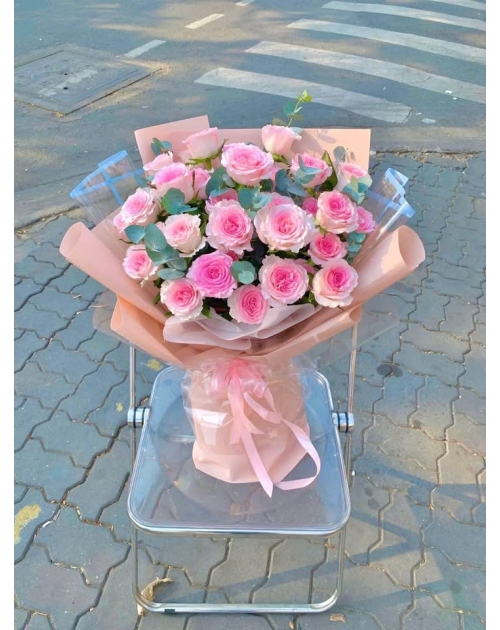 Bó hoa hồng lạc thần