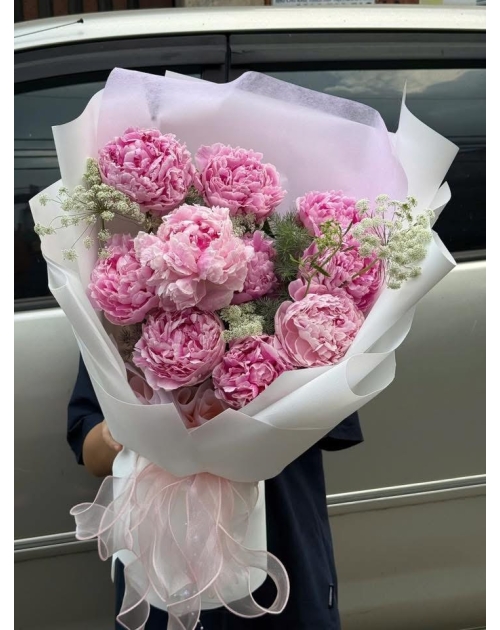 Bó hoa mẫu đơn hồng