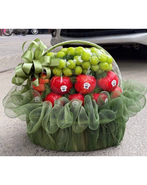 Giỏ trái cây táo nho