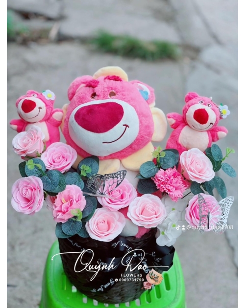 Giỏ hoa gấu bông để bàn tặng sinh nhật 