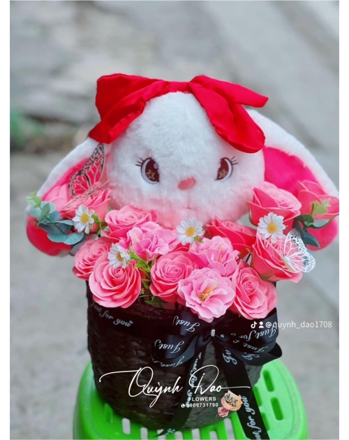 Giỏ hoa gấu bông để bàn tặng sinh nhật 
