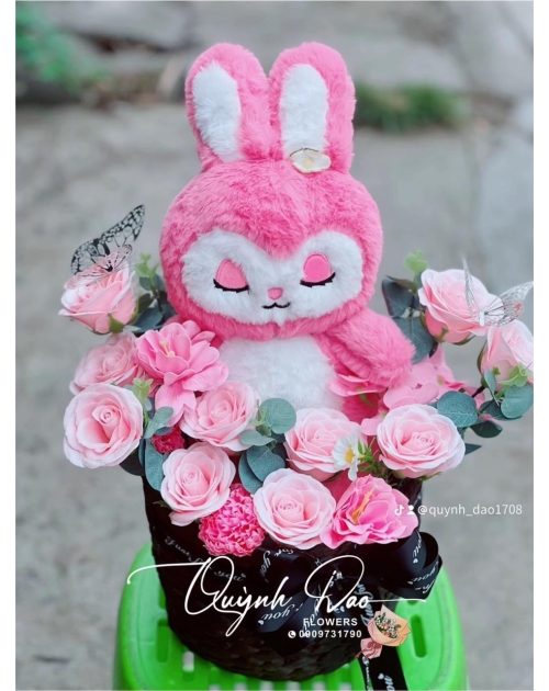Giỏ hoa gấu bông để bàn tặng sinh nhật 