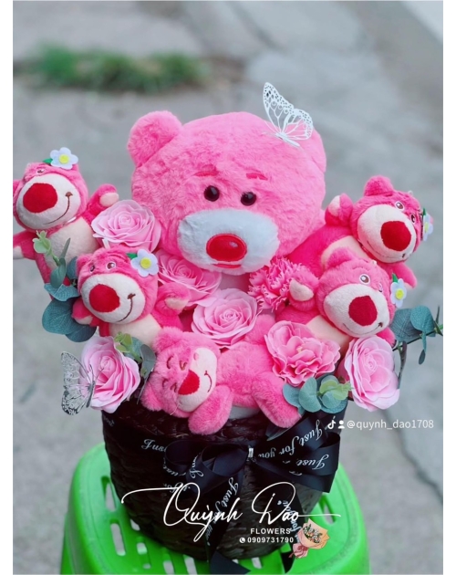 Giỏ hoa gấu bông để bàn tặng sinh nhật 
