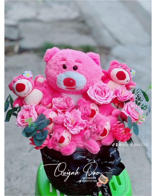 Giỏ hoa gấu bông để bàn tặng sinh nhật 