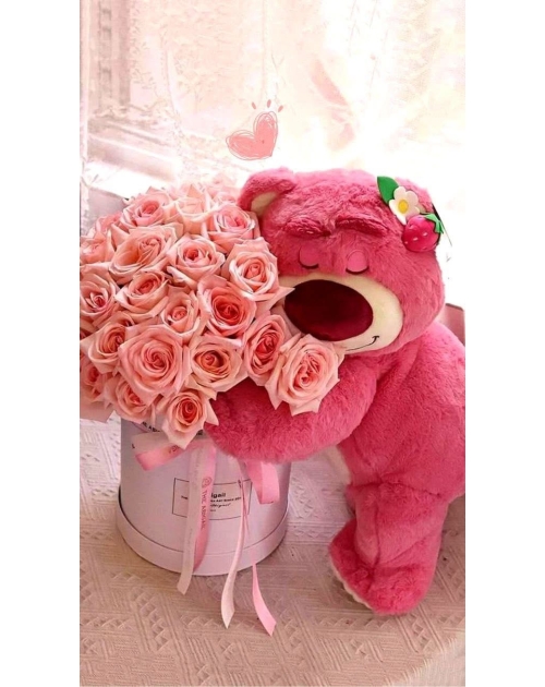 Hộp hoa để bàn kèm gấu dâu