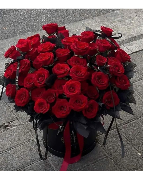 Hộp hoa Hồng đỏ đen