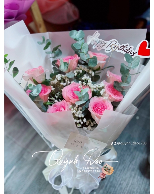 Bó hoa hồng gói kiểu Hàn