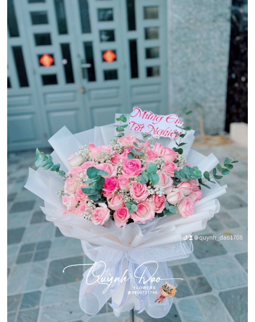 Bó hoa tốt nghiệp to đẹp 