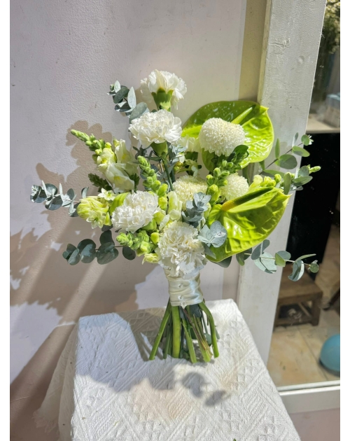 Hoa cưới lái thiêu 