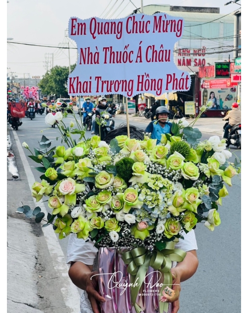 Giỏ hoa khai trương tone xanh lá