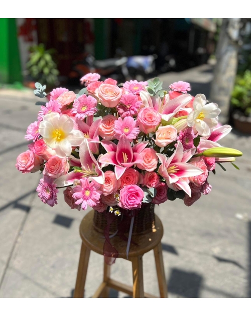 Giỏ hoa tulip