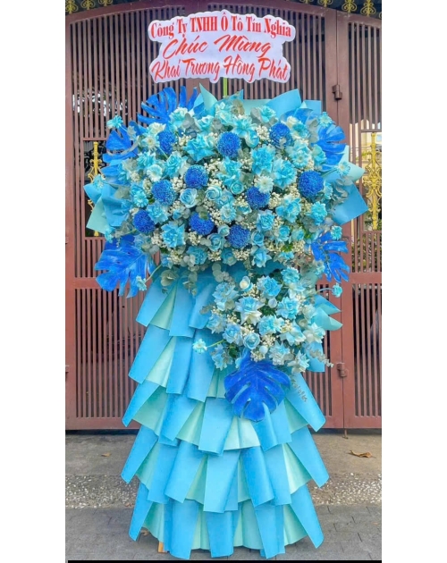 Kệ khai trương xanh dương khổng lồ