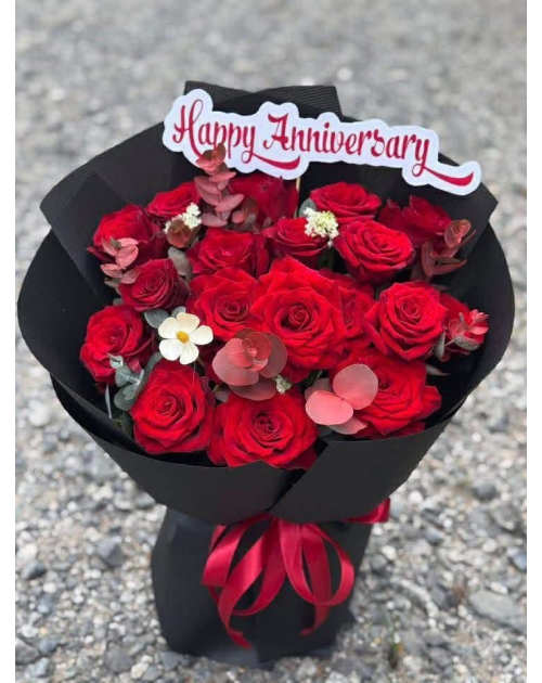 Bó hoa đỏ vườn lài quận 12
