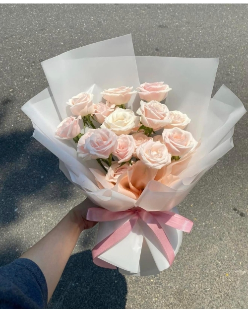 Bó hoa hồng kem  gần Thủ Đức 