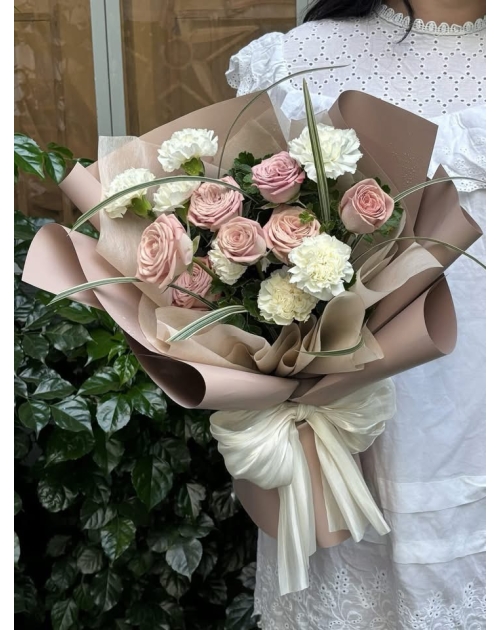 Bó hoa nâu mix trắng 