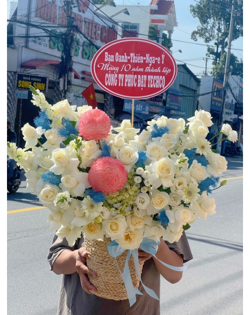 Giỏ khai trương màu trắng 