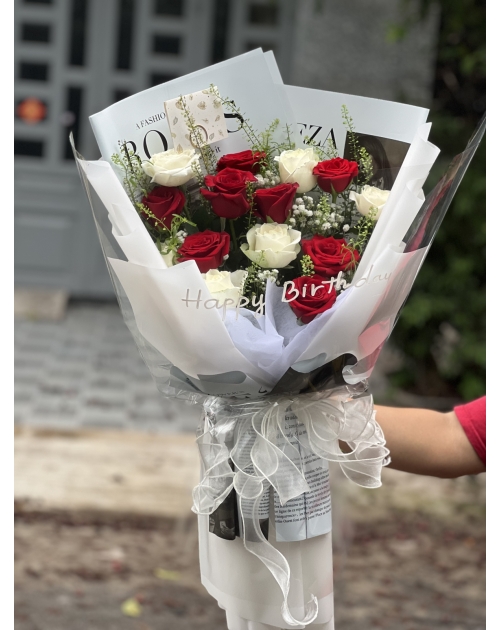 Bó hoa hồng do mix trắng 