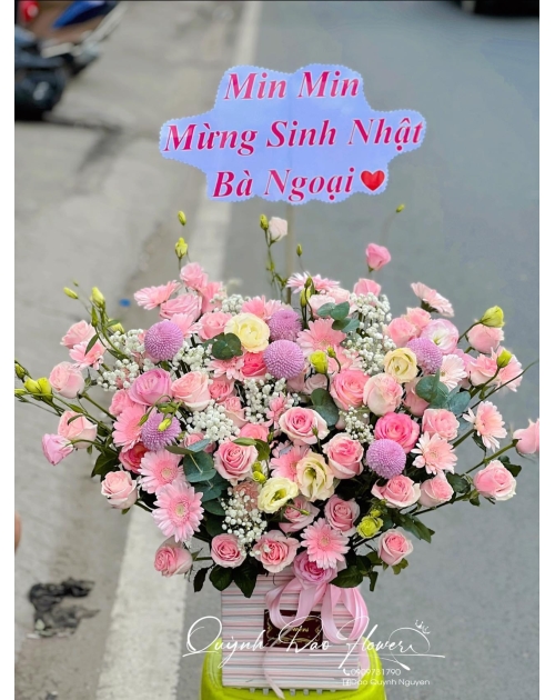 Giỏ hoa tone Hồng mix đa dạng
