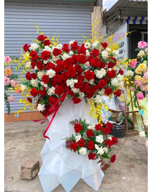 Kệ khai trương hiện đại tại bình dương 