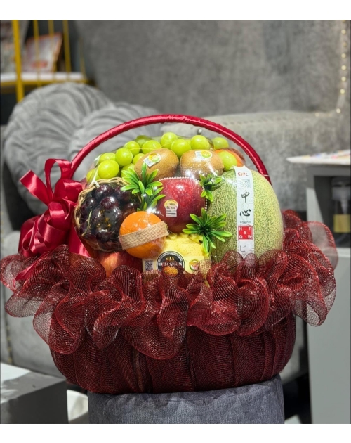 Giỏ trái cây đỏ đô