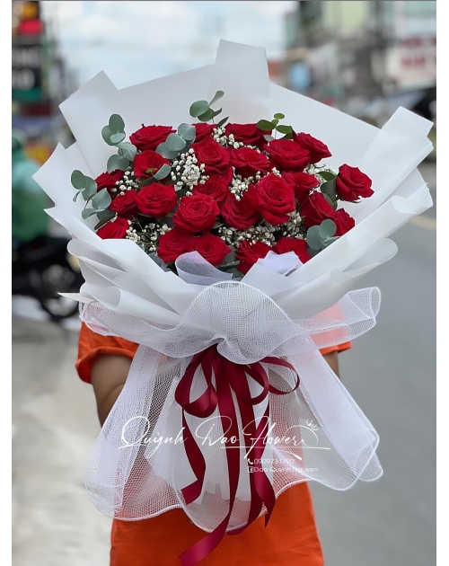 Bó hoa hồng đỏ 26 bông tặng người yêu 