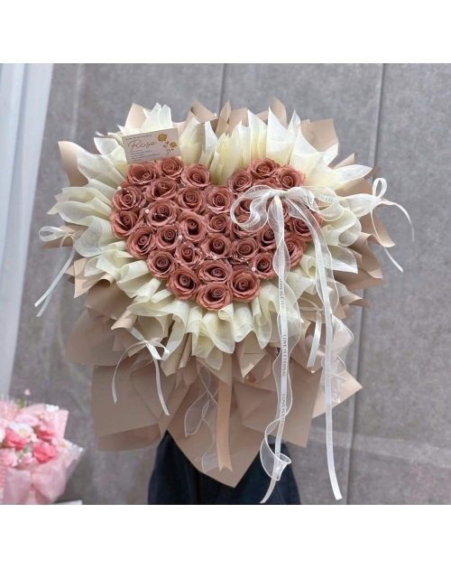 Bó hoa trái tim nâu Tây 