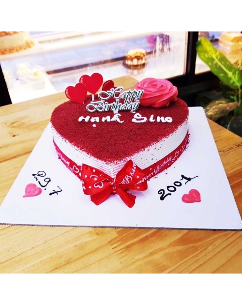 Bánh kem trái tim màu đỏ tặng sinh nhật, kỉ niệm ngày cưới 