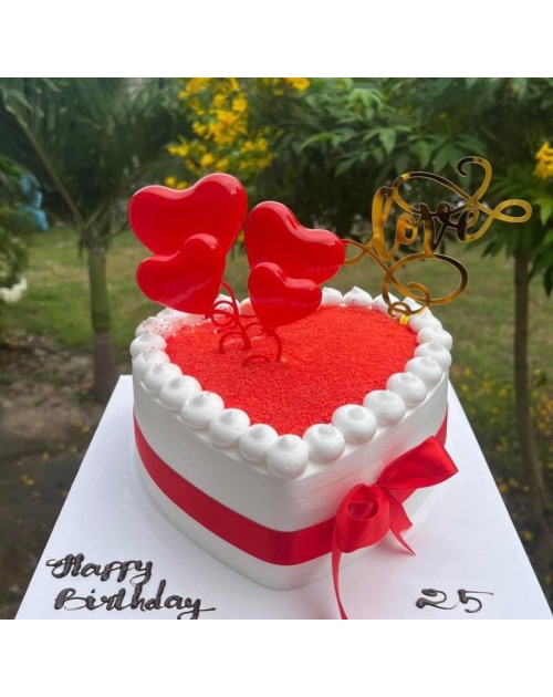 Bánh kem trái tim màu đỏ tặng sinh nhật, kỉ niệm ngày cưới 