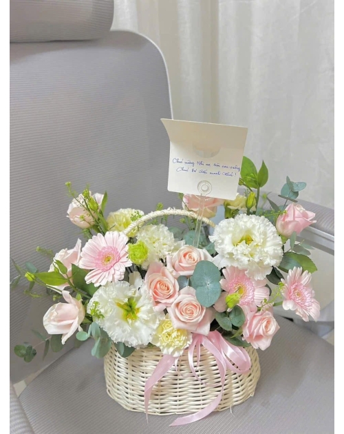 Giỏ hoa nhỏ mix xinh