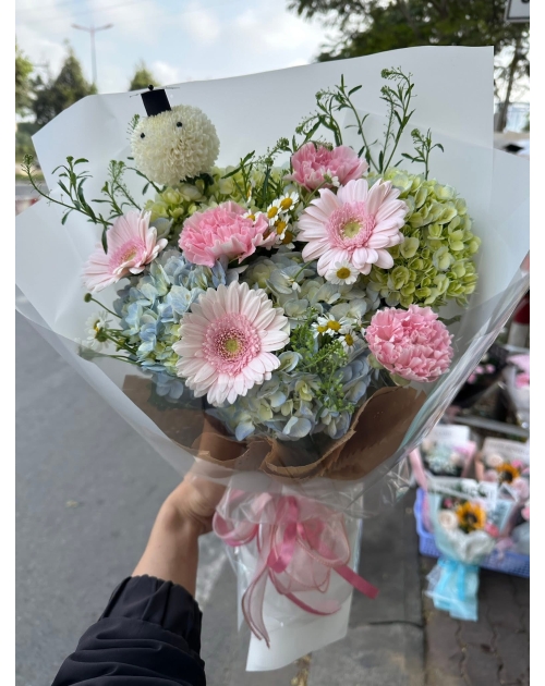 Hoa tốt nghiệp tân bình