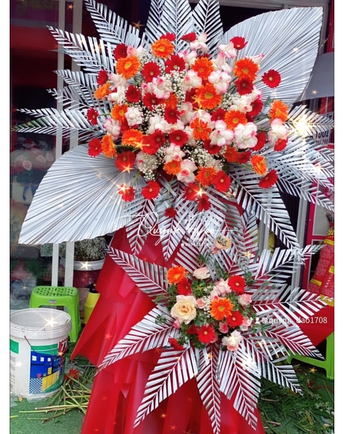 Kệ hoa khai trương hồng phát hoa chúc mừng